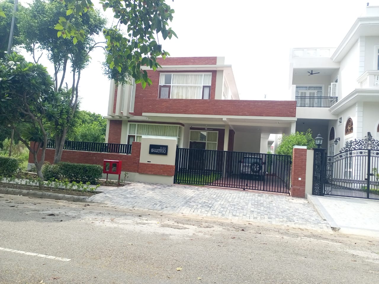 24969b44-232a-49eb-8c7a-9f1df17f6ee4